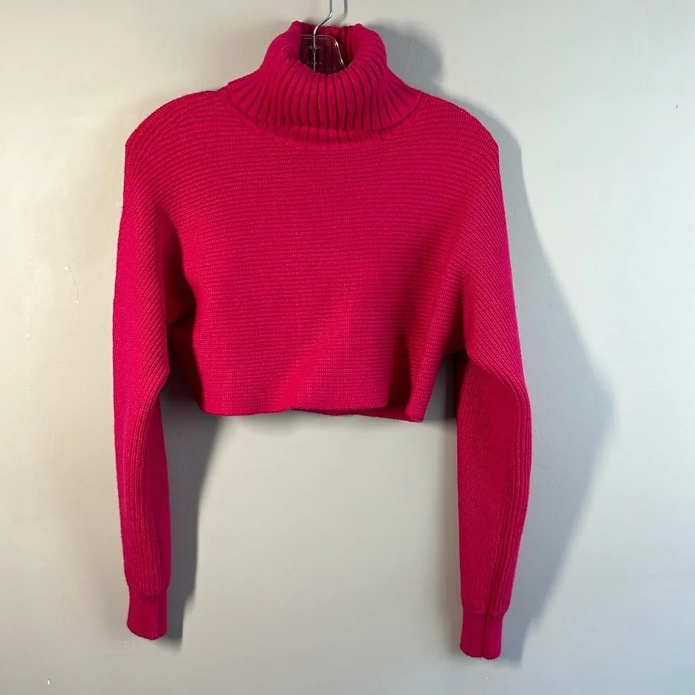 NWT House Of Harlow 1960 Pink Long Sleeve Cropped Turtleneck Sweater Size XS